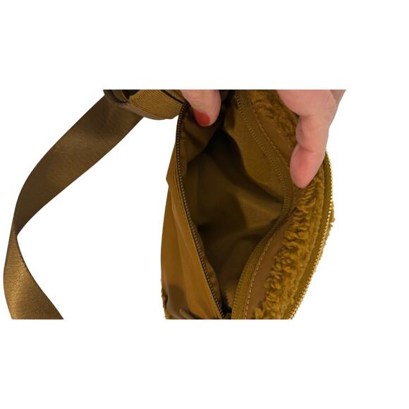 crossbody nano bag lululemon Lululemon shoppers adore this $88 crossbody bag: 'Such a steal!'